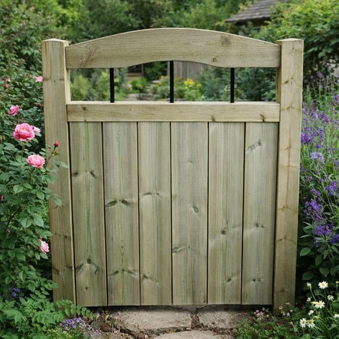 Curved Top Rail 6ft Wooden Gate