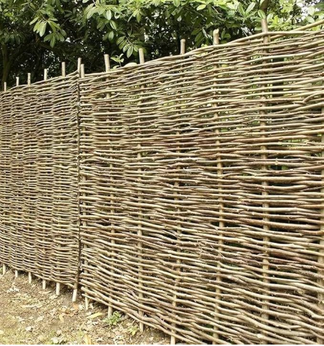Rustic Natural Willow Woven Garden Fence Panel – Eco-Friendly Privacy Screen for Outdoor Landscaping