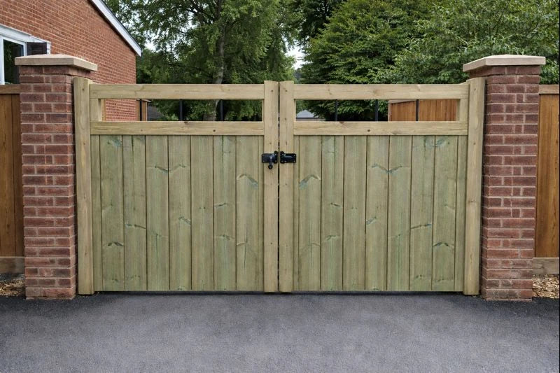 Wooden garden driveway gates, garden gates wooden 5ft 150cm High, Double Driveway Wooden Garden Gates, Wooden Cottage Driveway Gate (Copy) (Copy)